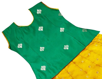 AMIRTHA FASHION Pattu Pavadai Lehenga Choli-NewB3BGreen